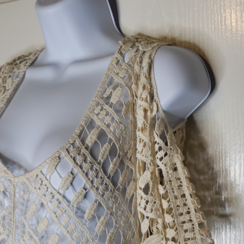 Crochet Beige Cold Shoulder Top - Picture 2 of 7